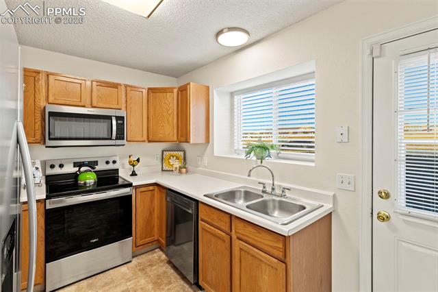 4809 Live Oak Drive