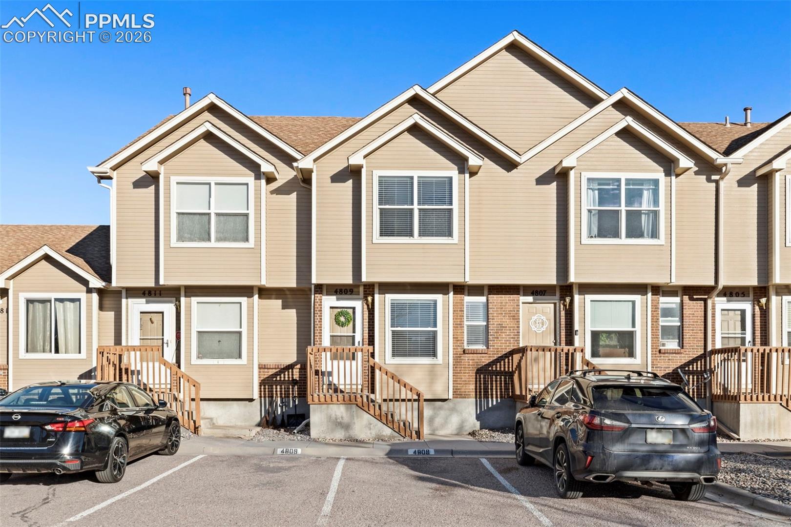 4809 Live Oak Drive
