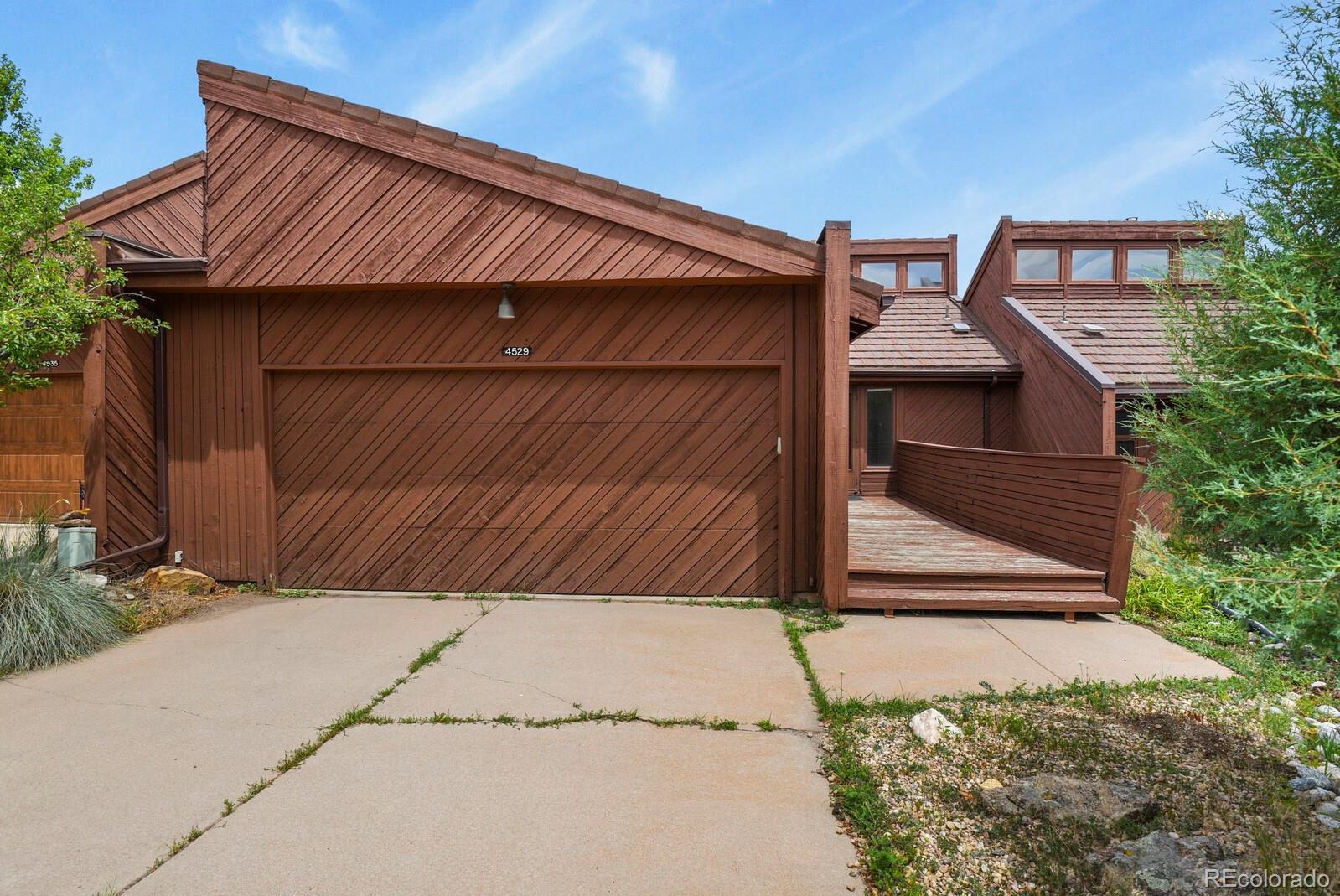 4529 Sentinel Rock