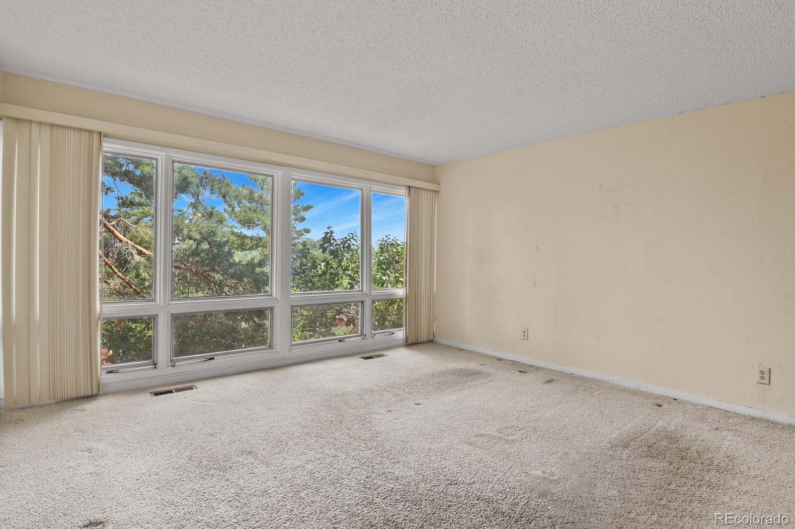 4529 Sentinel Rock