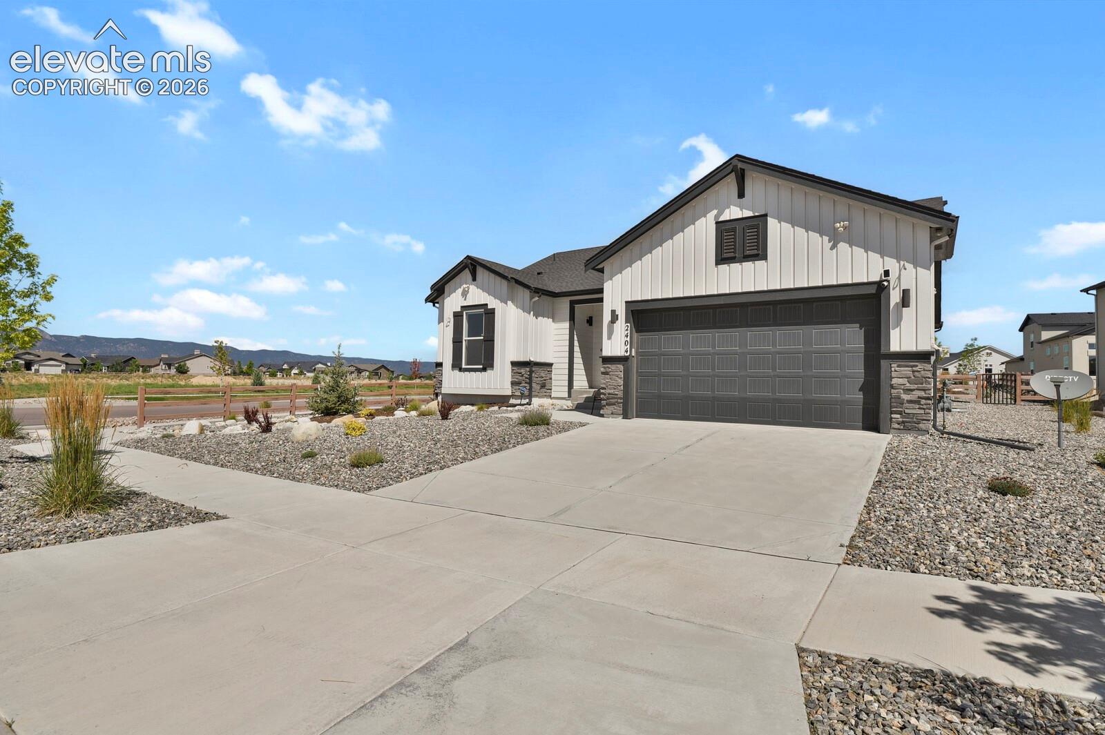 2404 Antica Court