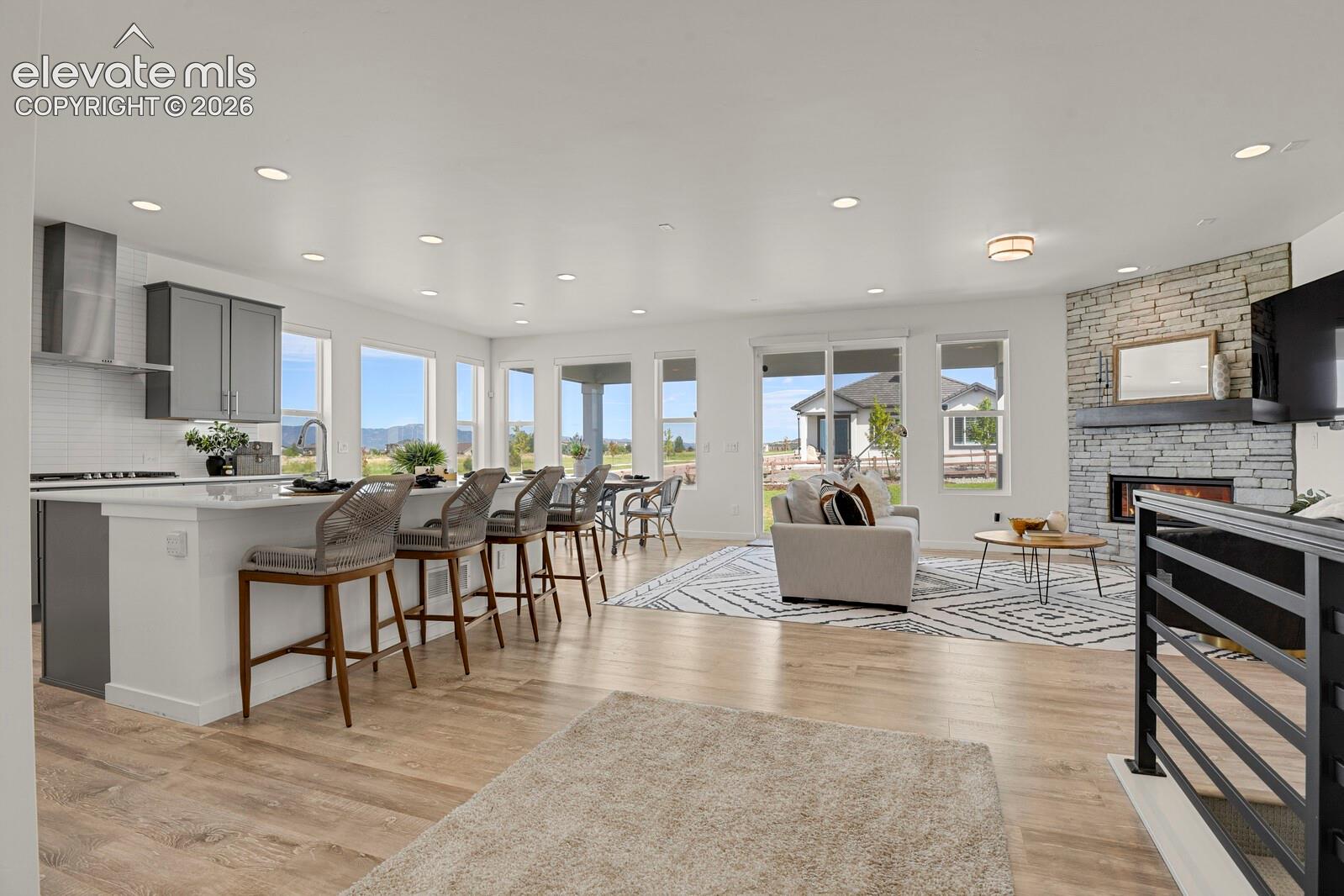 2404 Antica Court