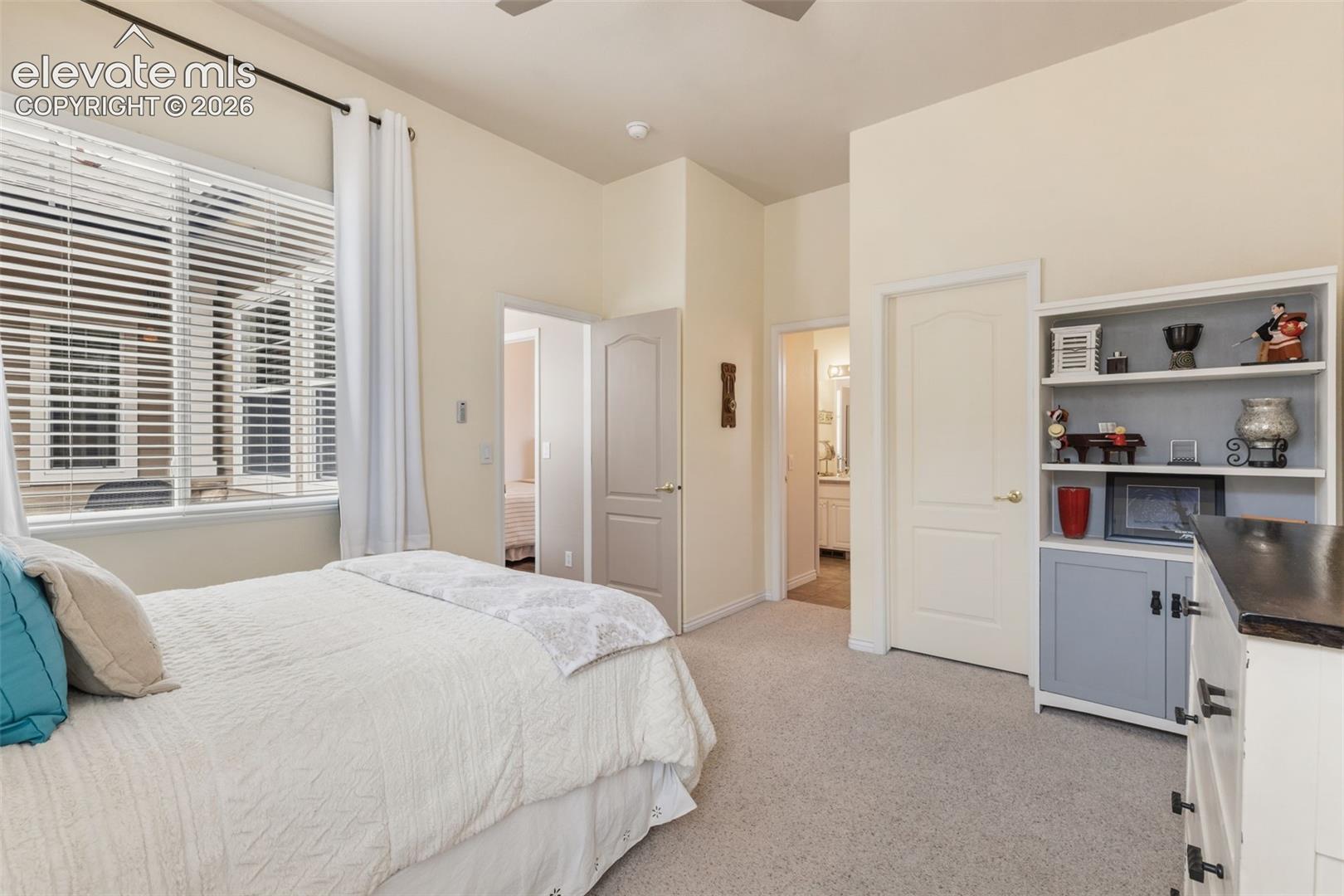 3425 Hollycrest Drive