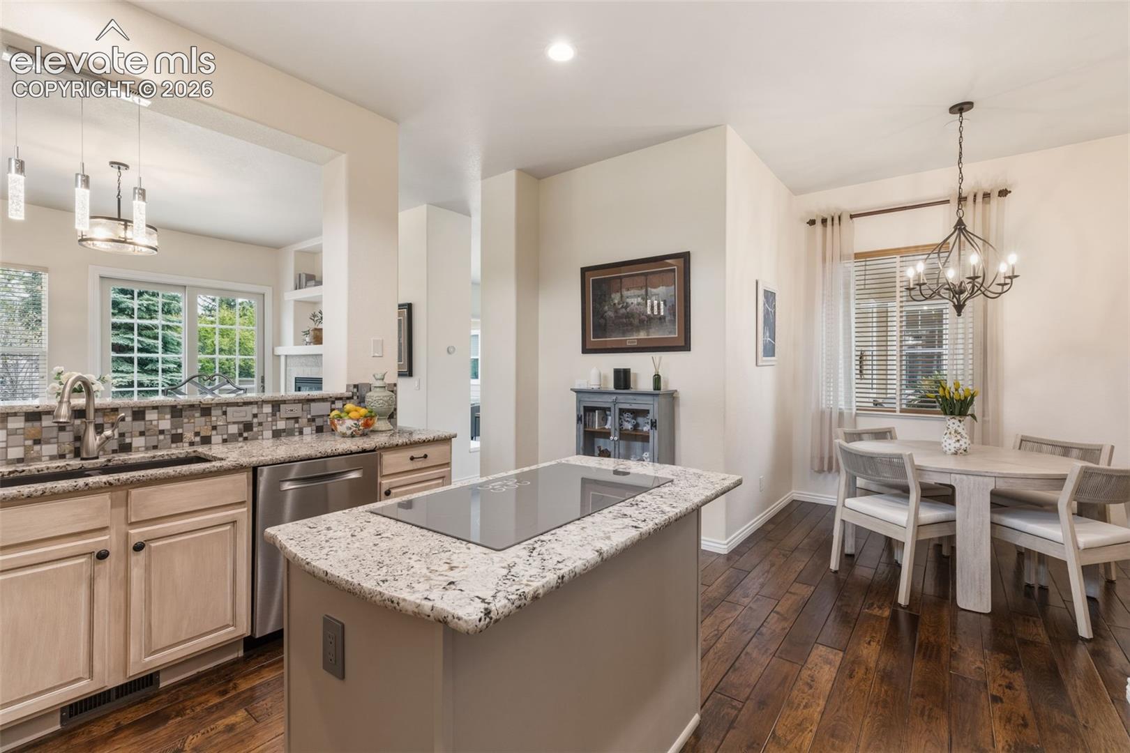 3425 Hollycrest Drive
