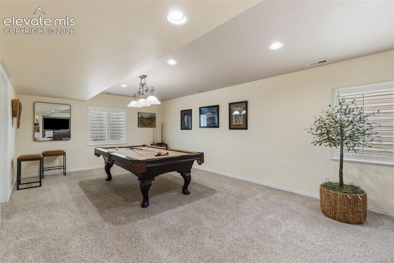 3425 Hollycrest Drive