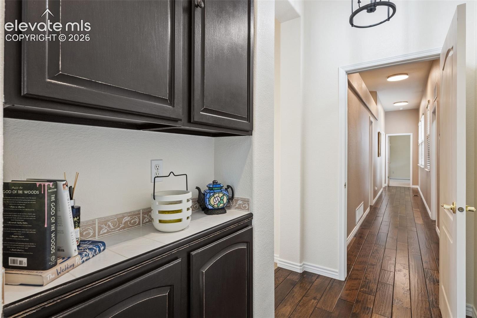 3425 Hollycrest Drive