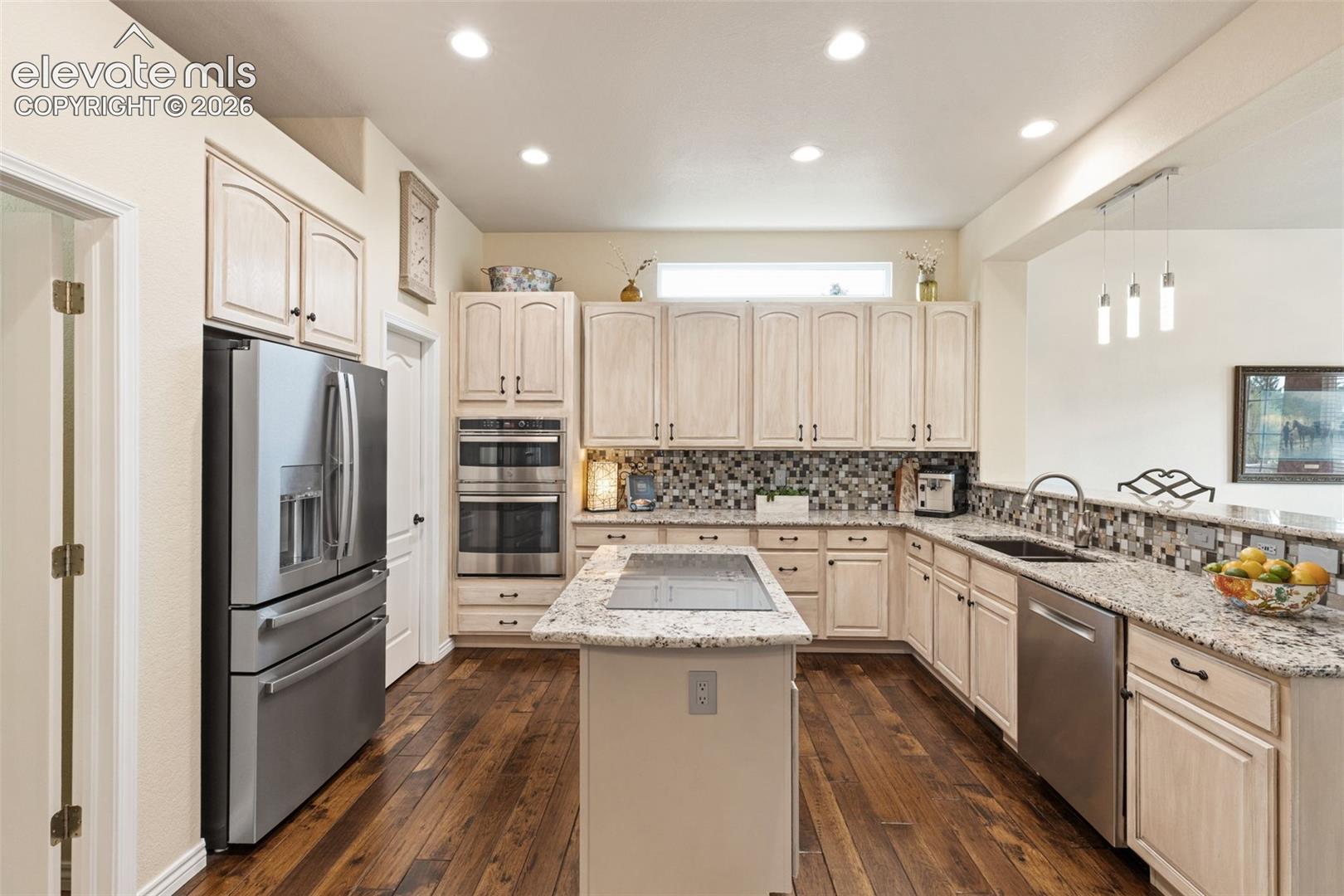3425 Hollycrest Drive