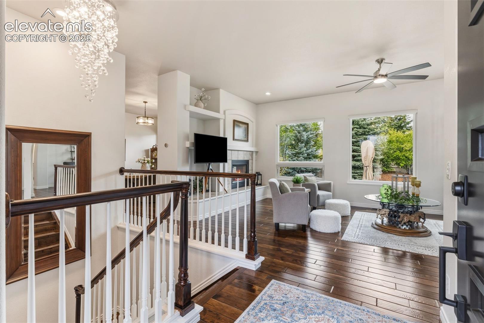 3425 Hollycrest Drive
