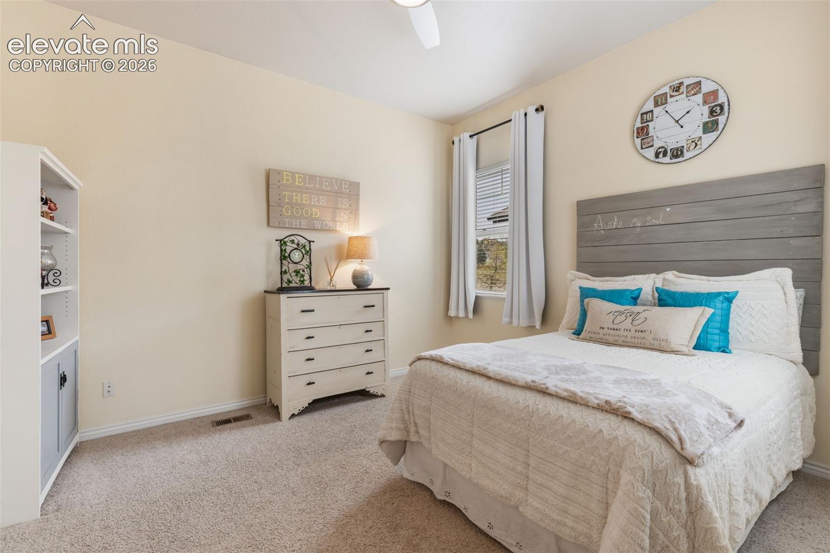 3425 Hollycrest Drive