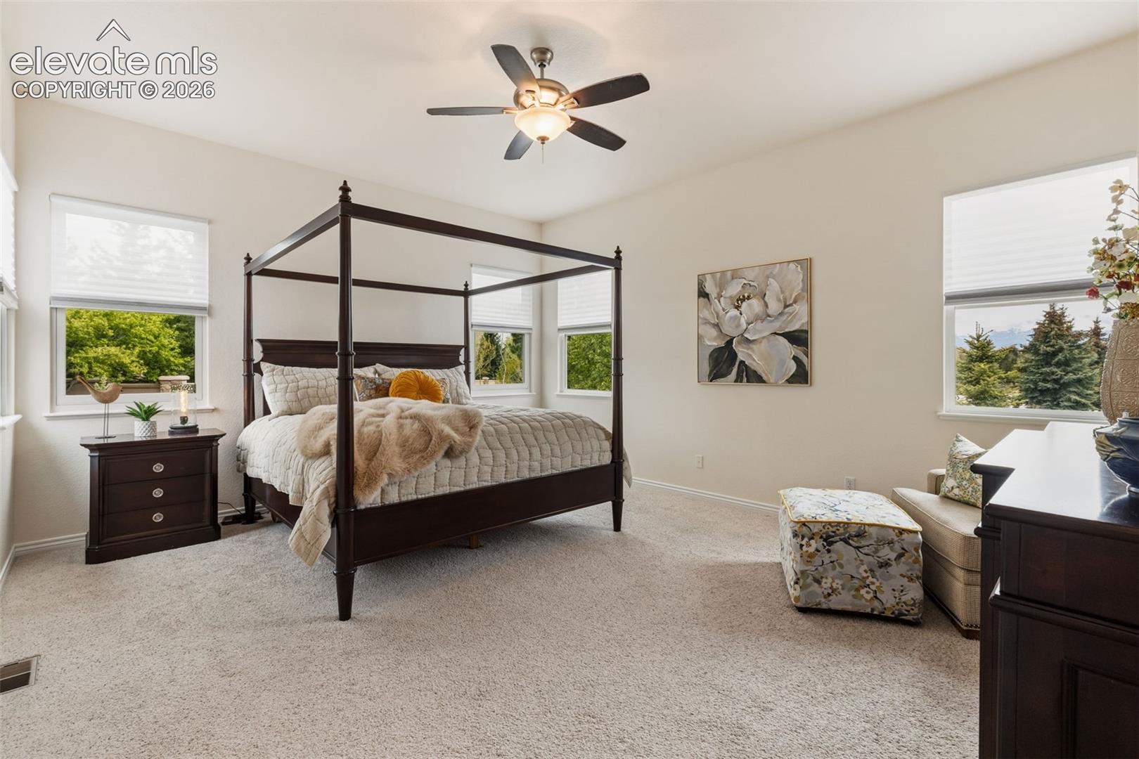 3425 Hollycrest Drive