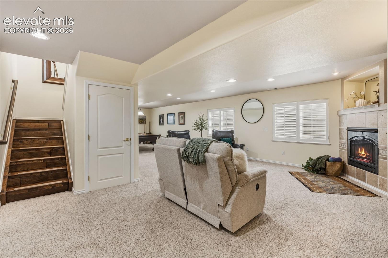 3425 Hollycrest Drive