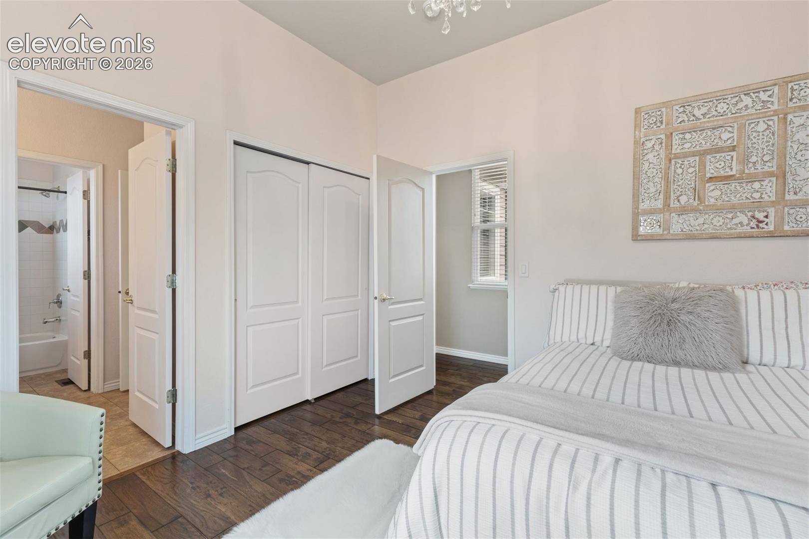 3425 Hollycrest Drive