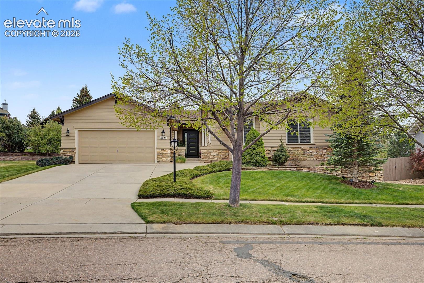 3425 Hollycrest Drive