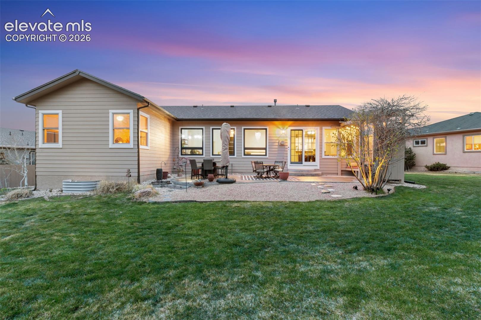3425 Hollycrest Drive