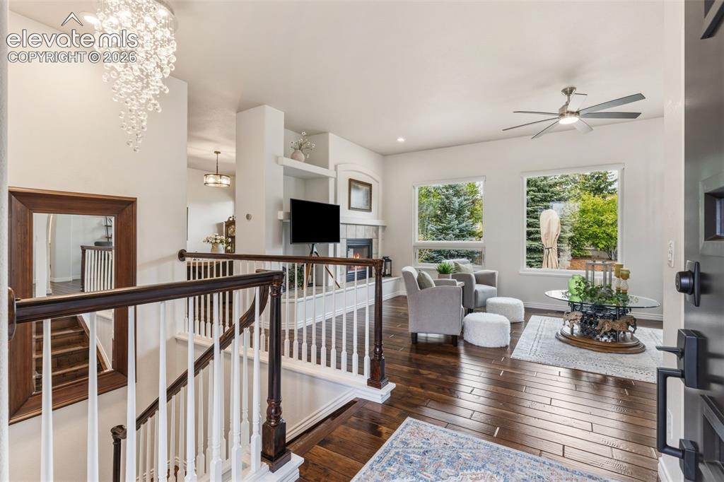 3425 Hollycrest Drive