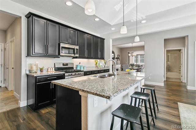 1325 Promontory Crest View