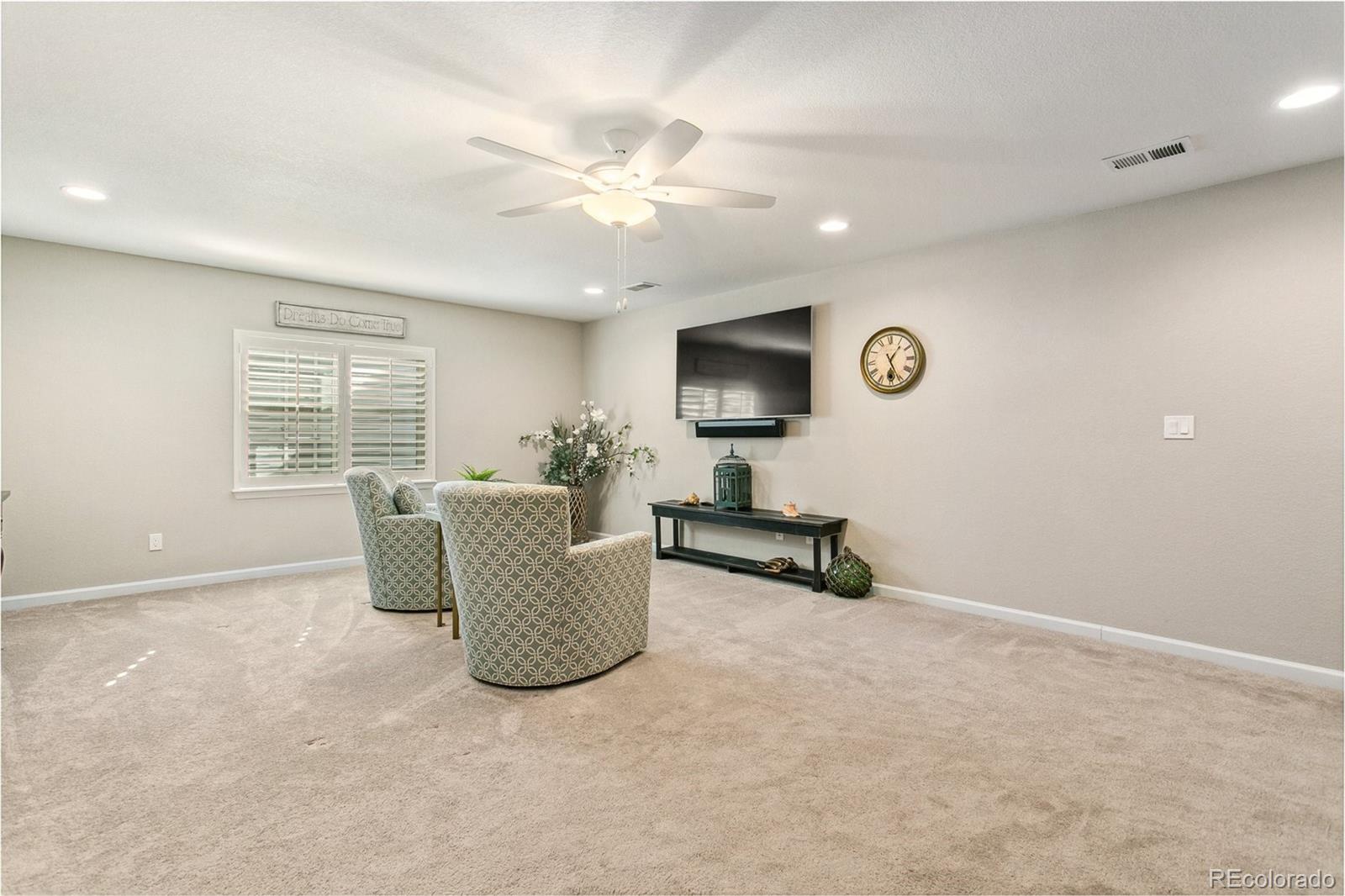 1325 Promontory Crest View