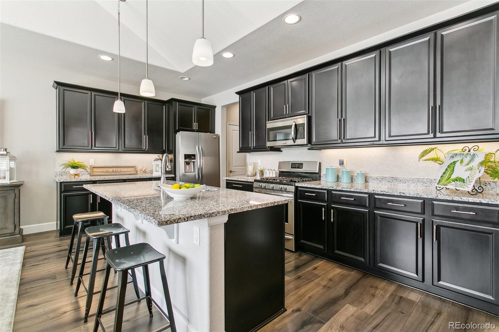 1325 Promontory Crest View