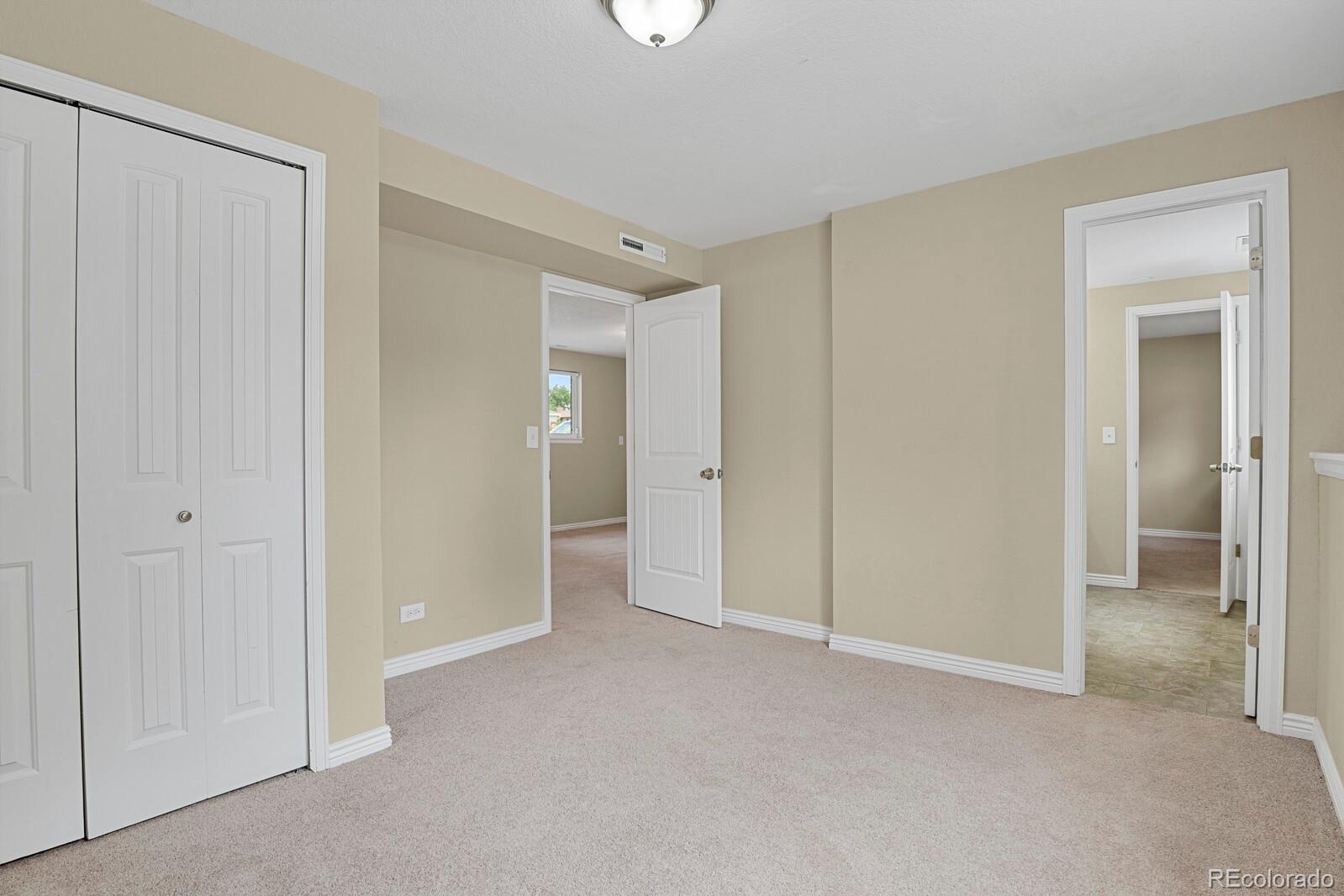 4575 London Lane