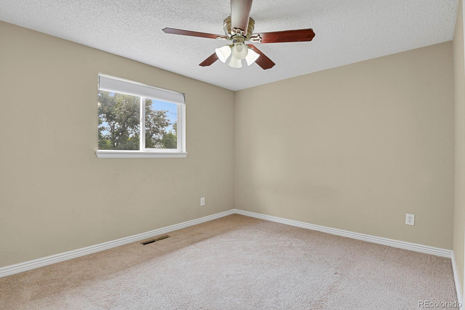 4575 London Lane