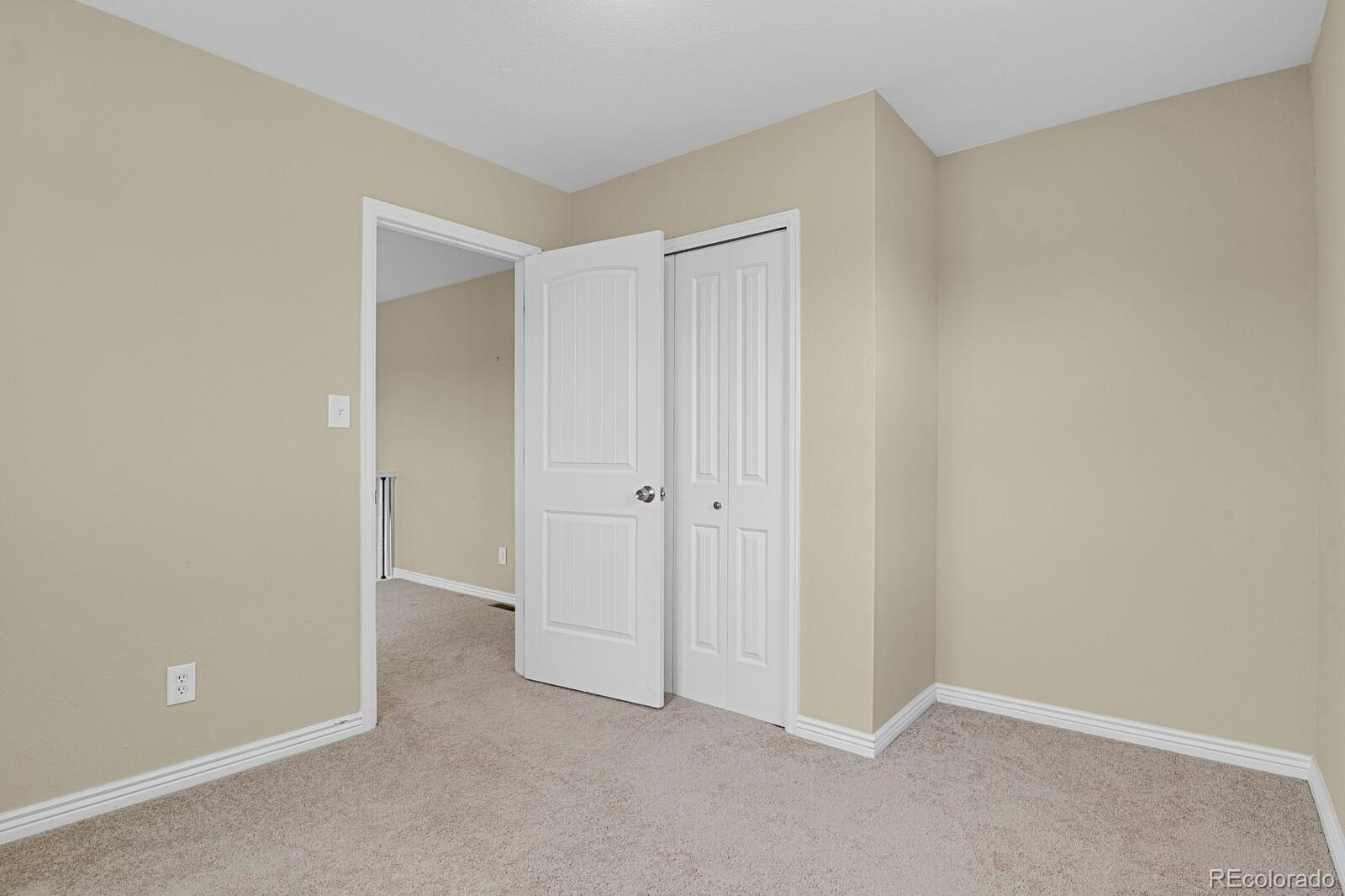 4575 London Lane