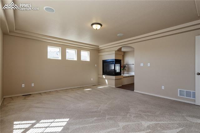 4894 Preachers Hollow Trail