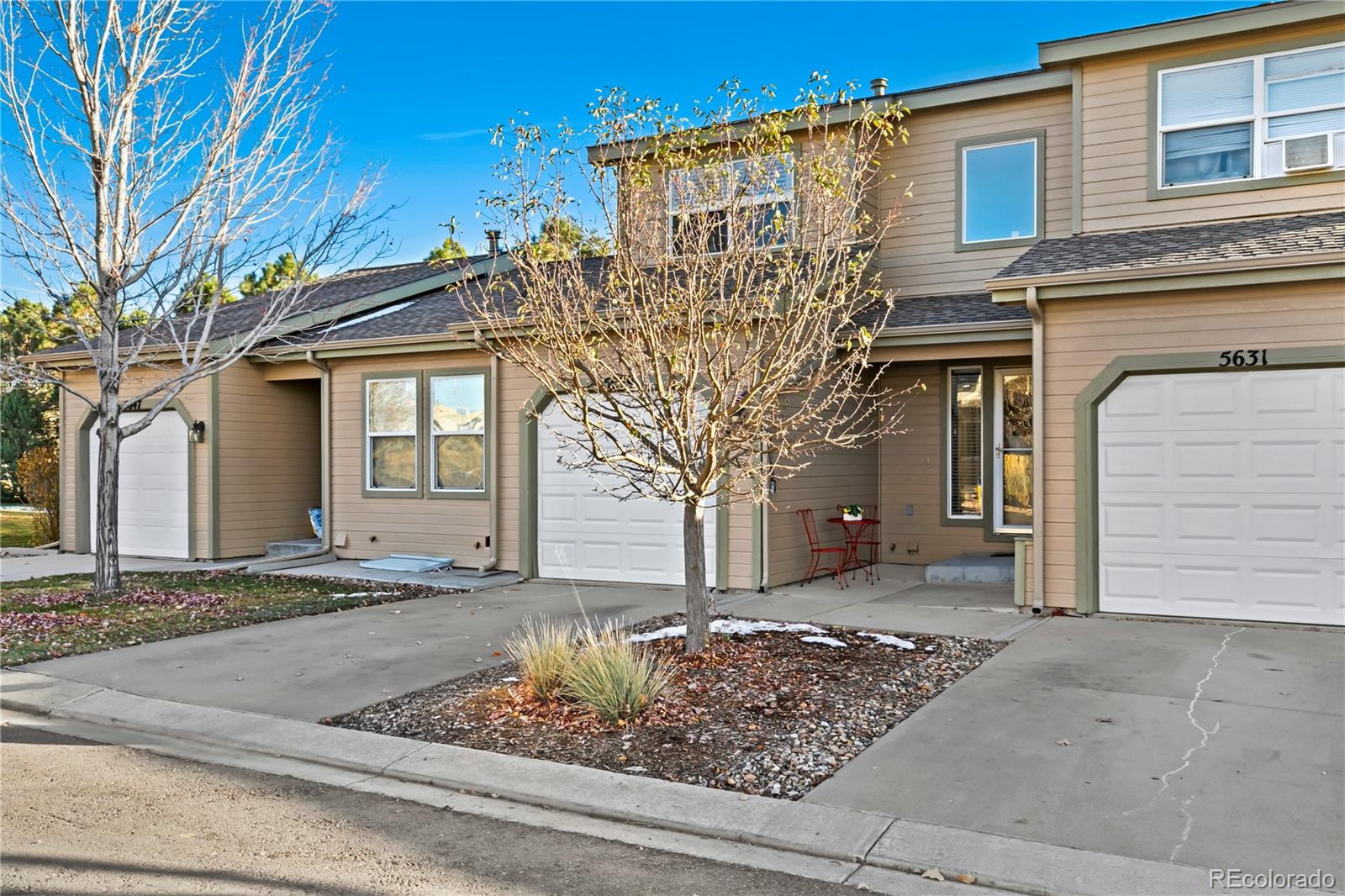 5639 Sunshade Point