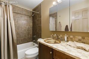 3117 S Moonbeam Circle