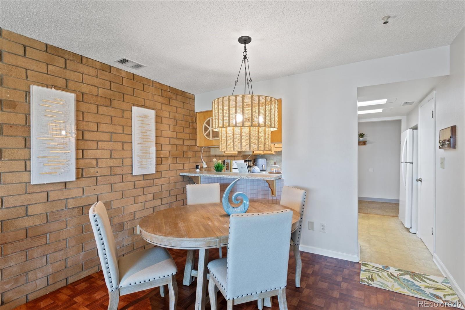638 Lakewood Circle