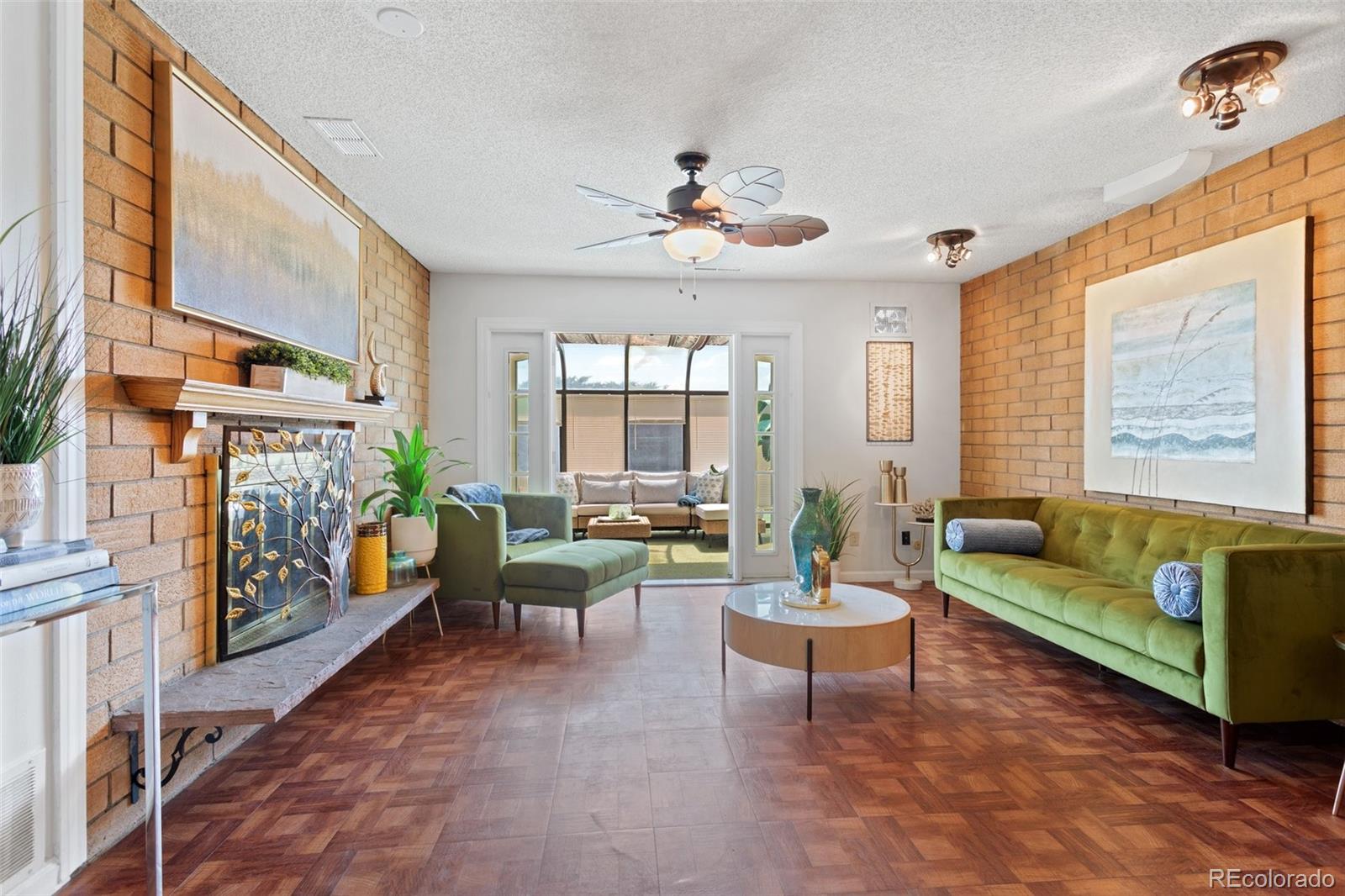 638 Lakewood Circle