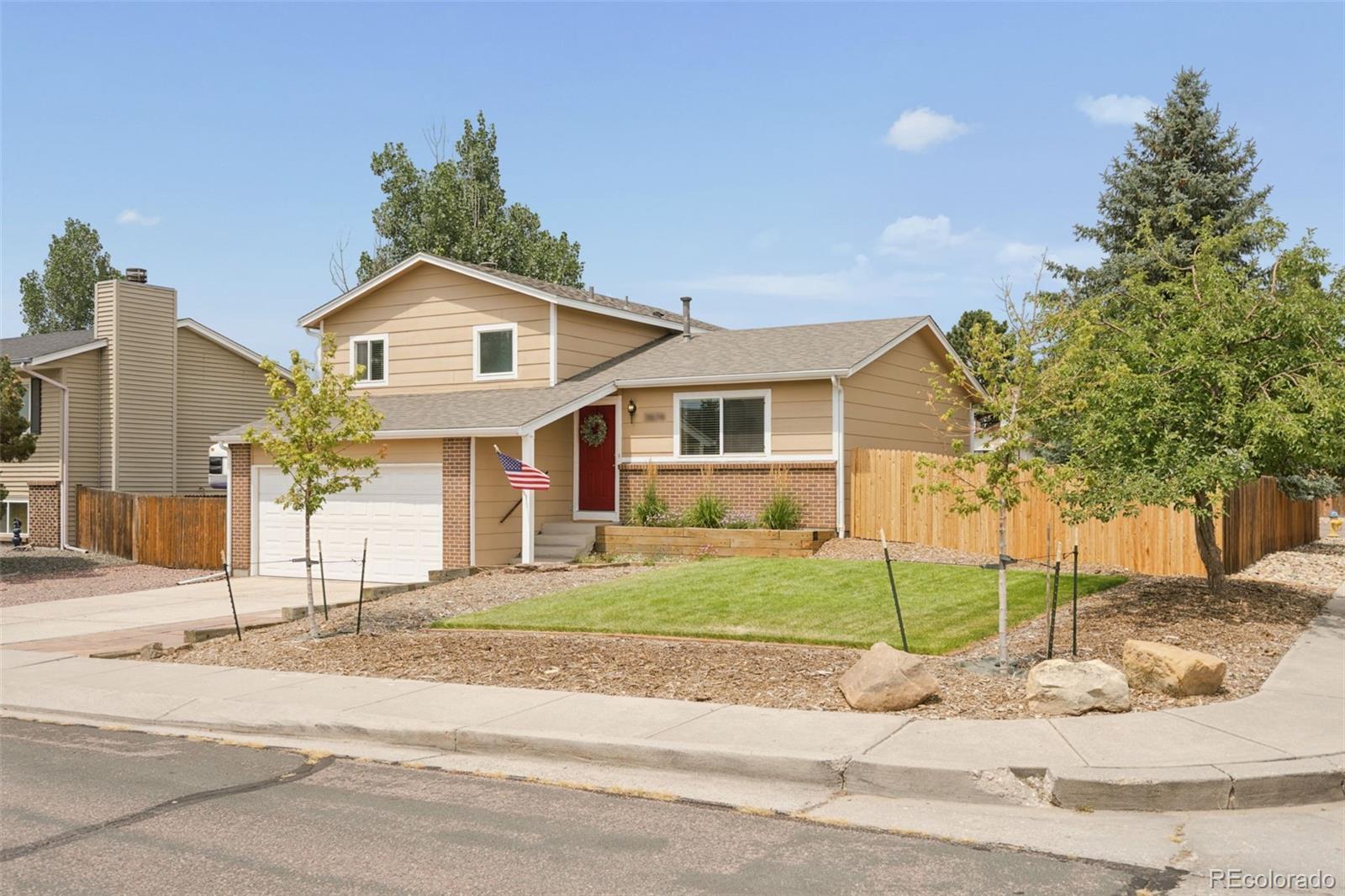 3674 Ian Point Terrace