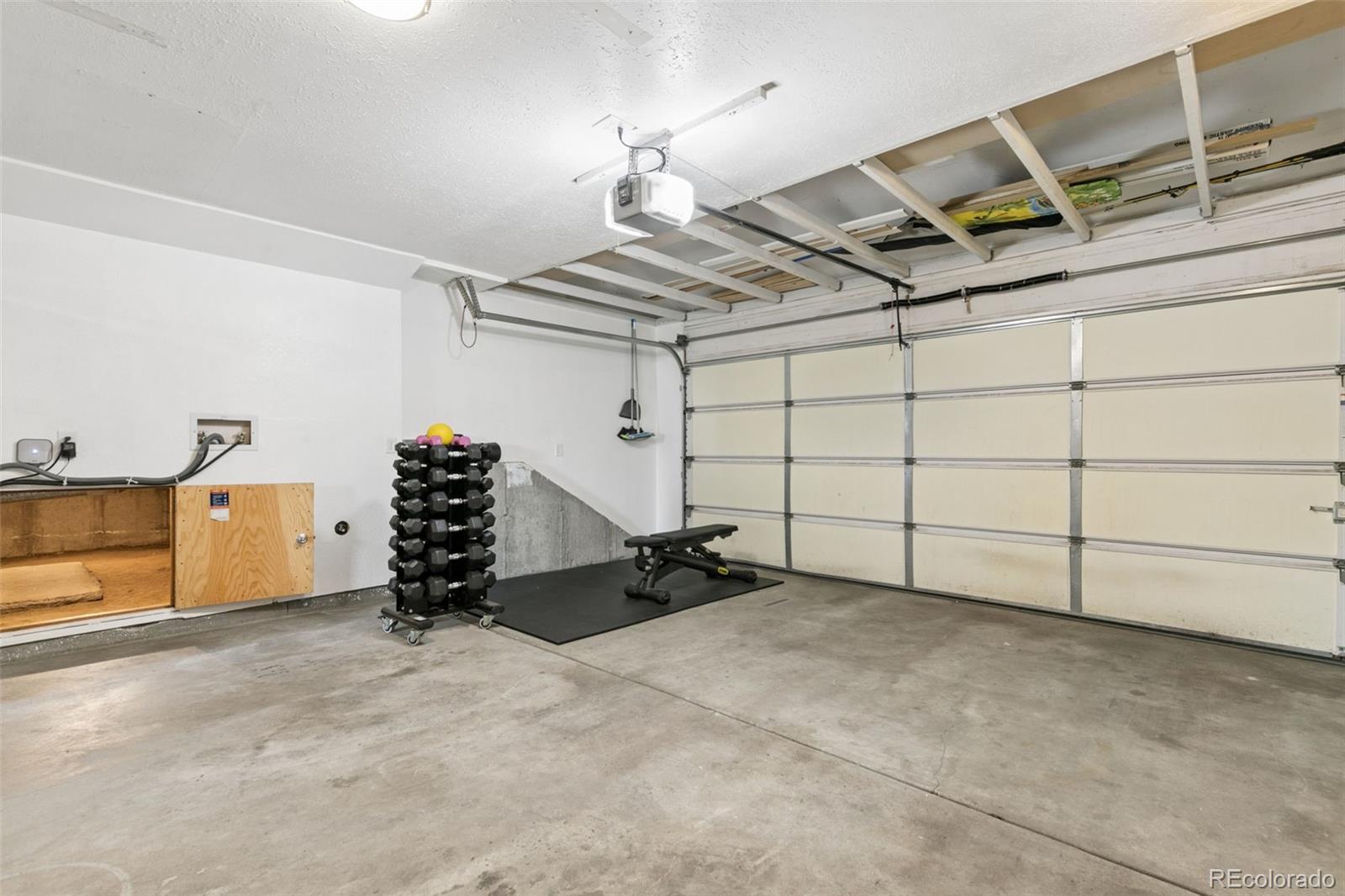 3674 Ian Point Terrace