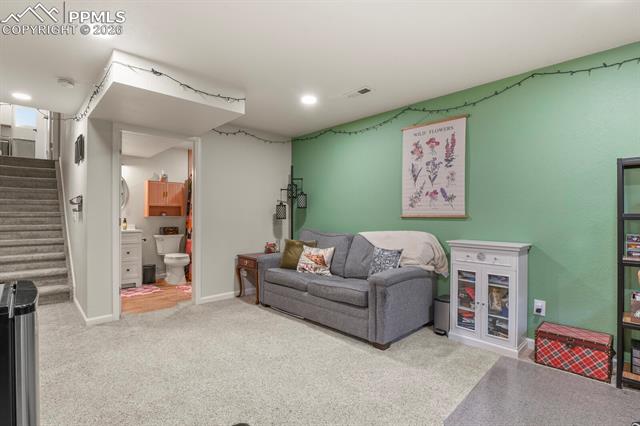 3265 Flying Horse Road