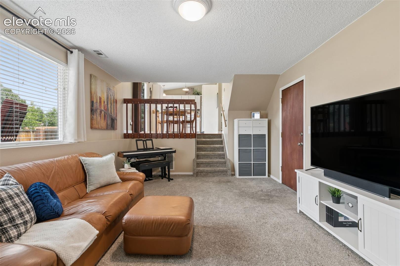 3674 Ian Point Terrace