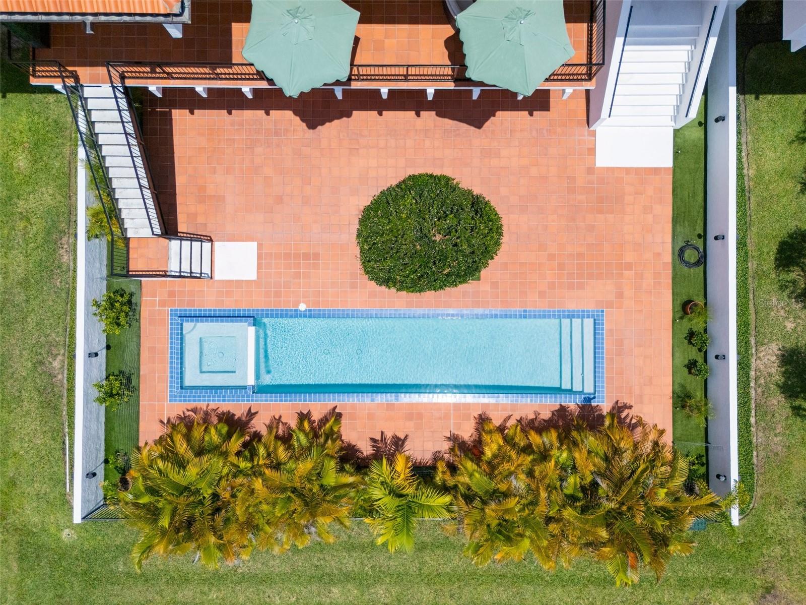 950 N LAKE OTIS DR SE