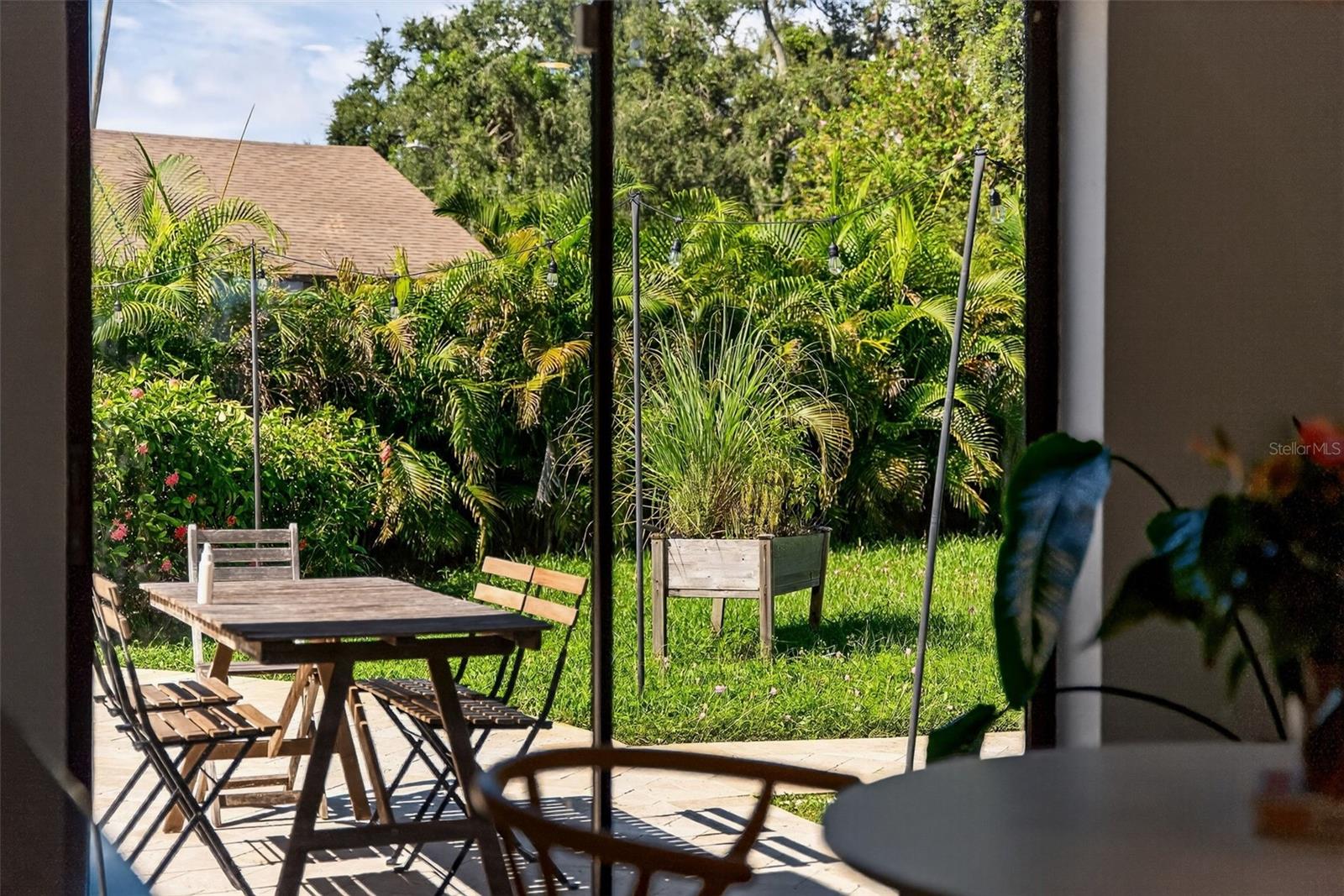 1835 SERPENTINE DR S