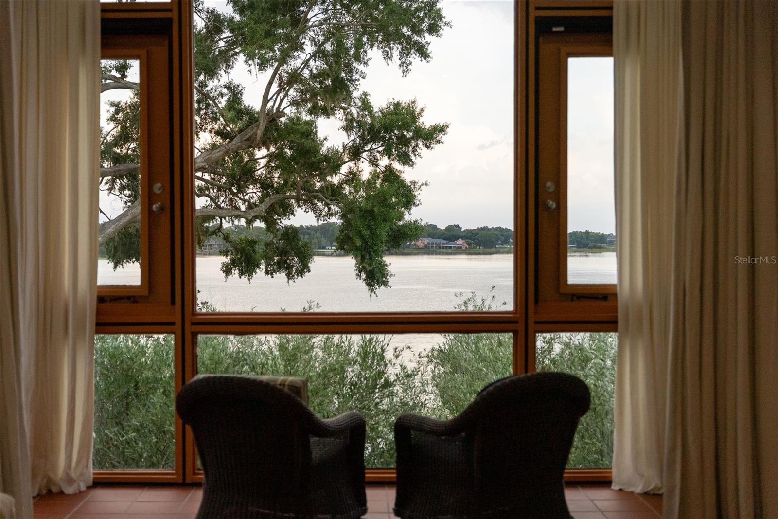 950 N LAKE OTIS DR SE