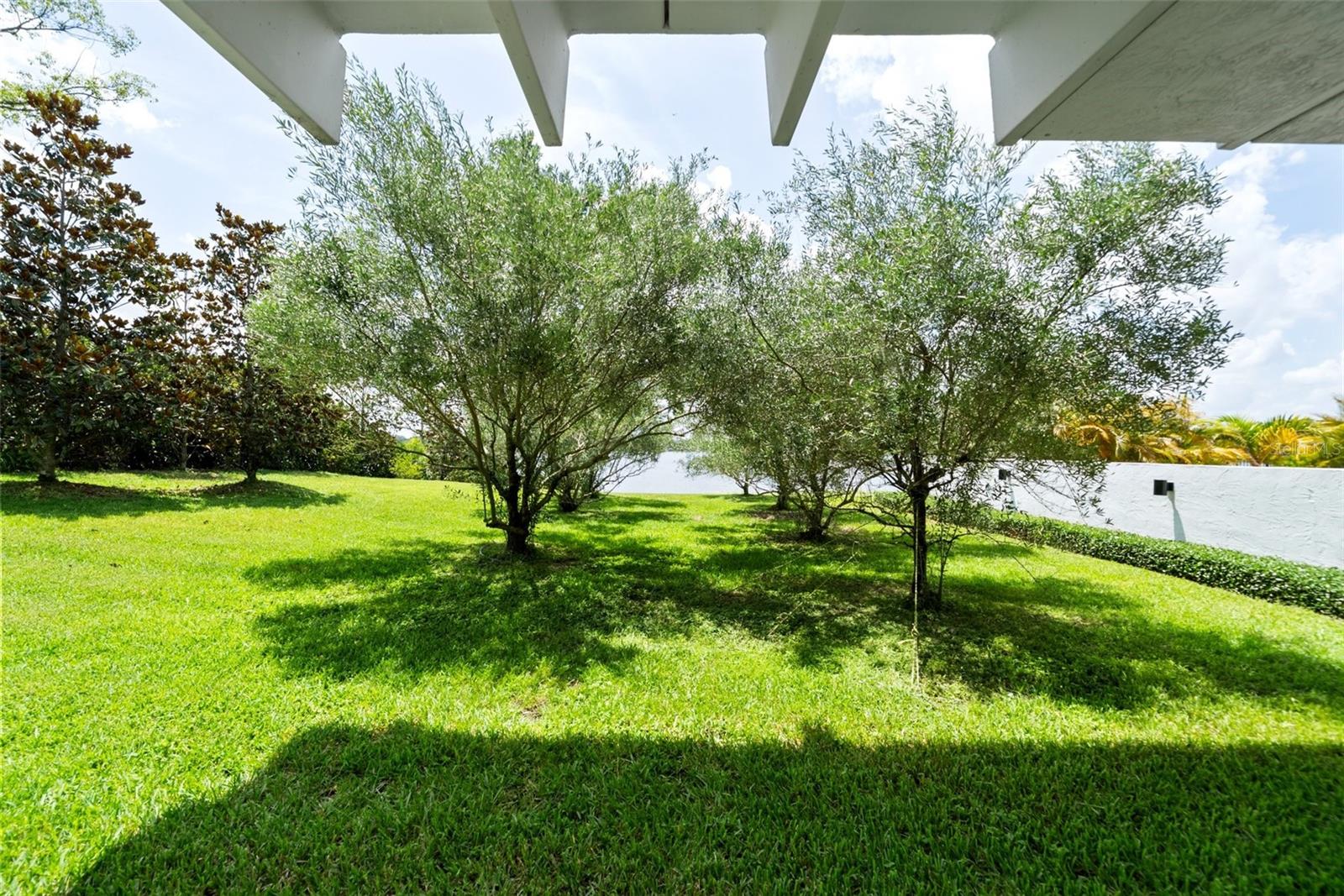 950 N LAKE OTIS DR SE