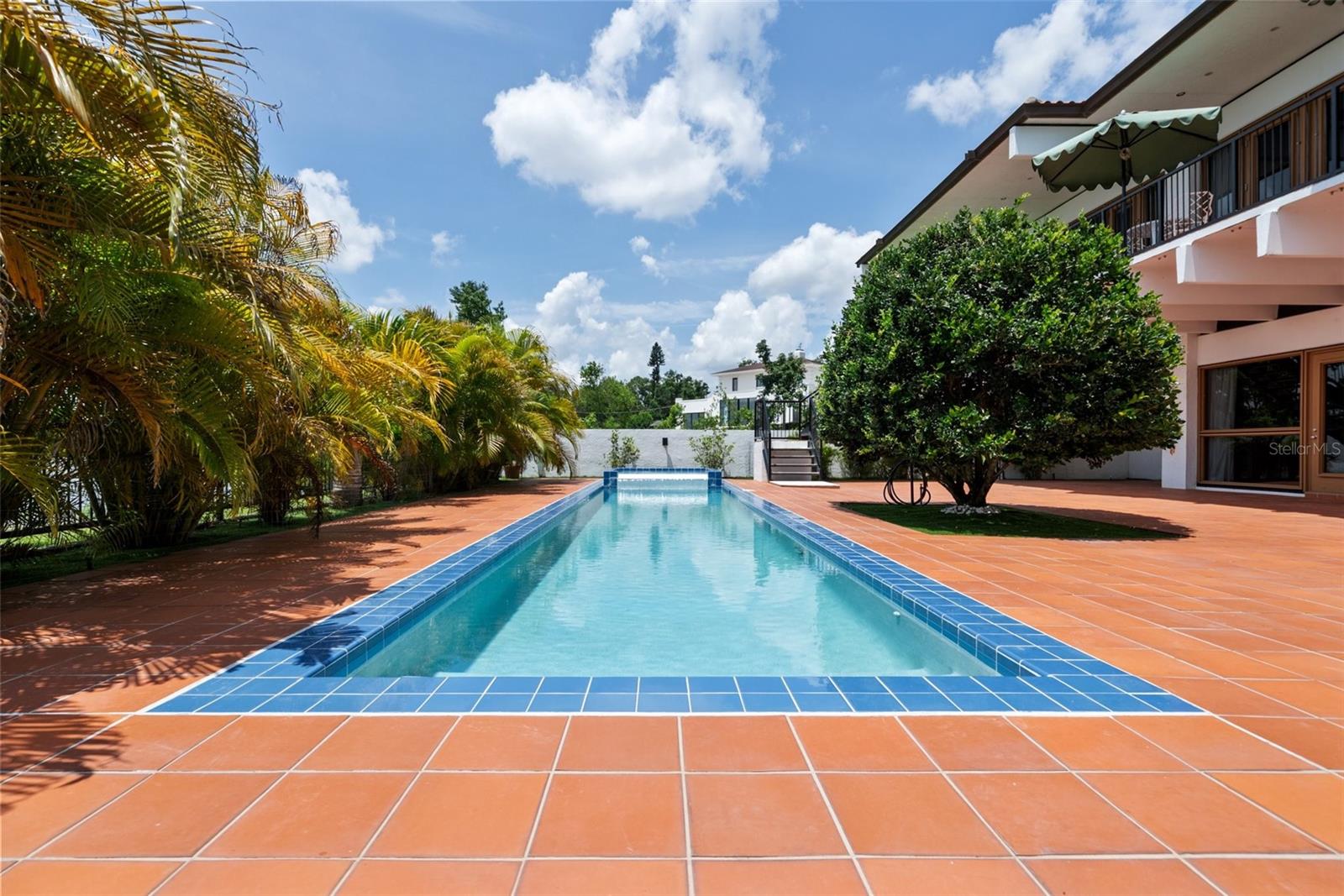 950 N LAKE OTIS DR SE