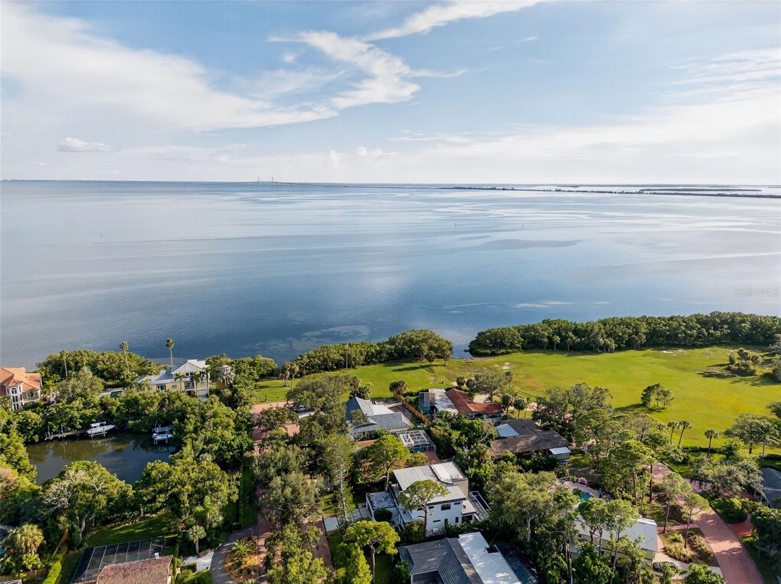 1835 SERPENTINE DR S