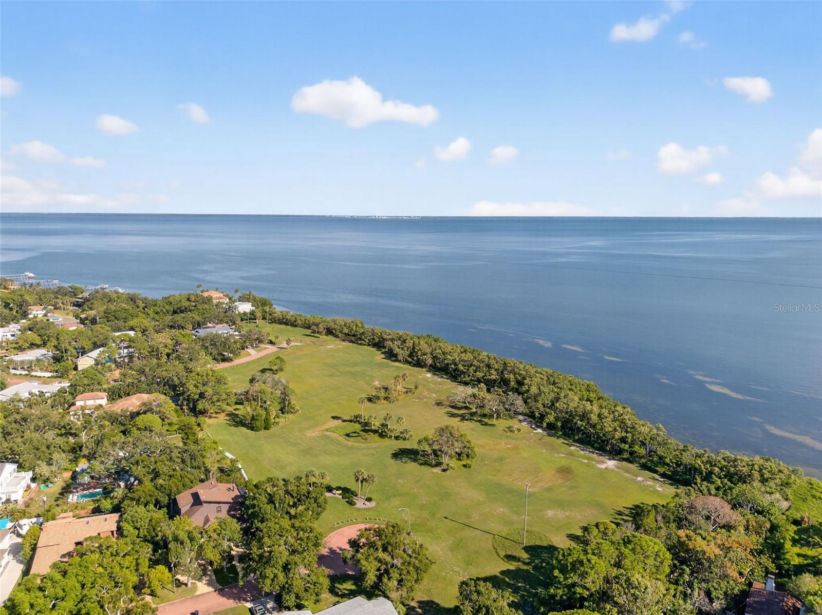 1835 SERPENTINE DR S