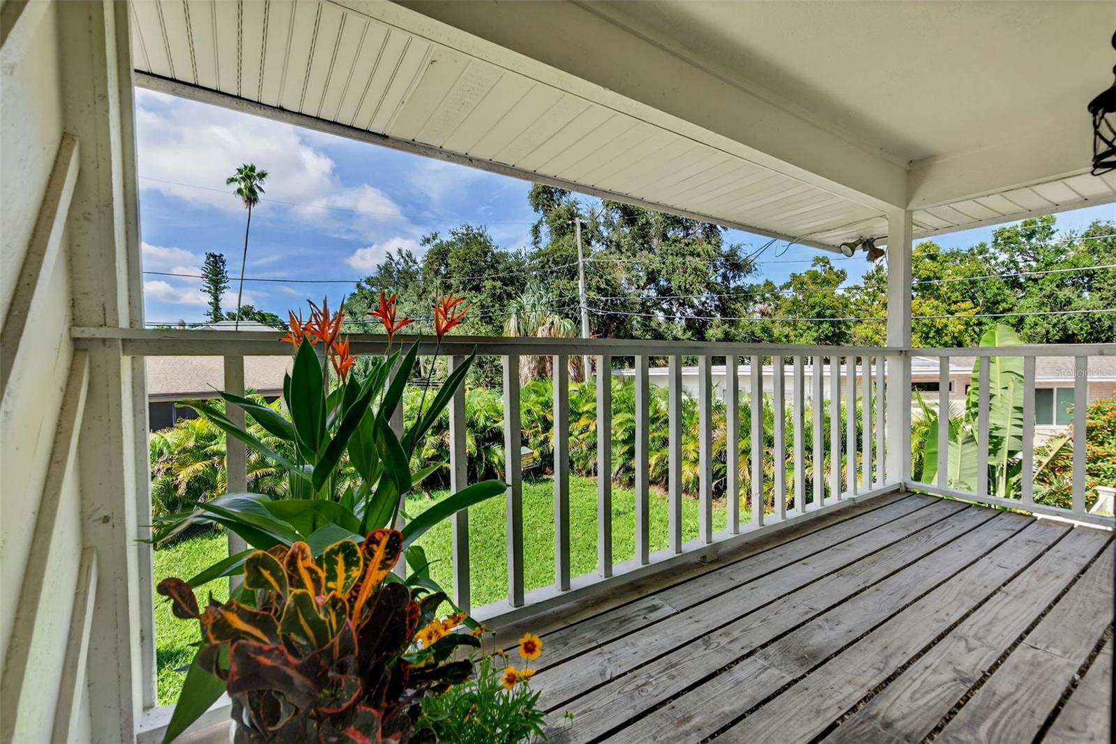 1835 SERPENTINE DR S