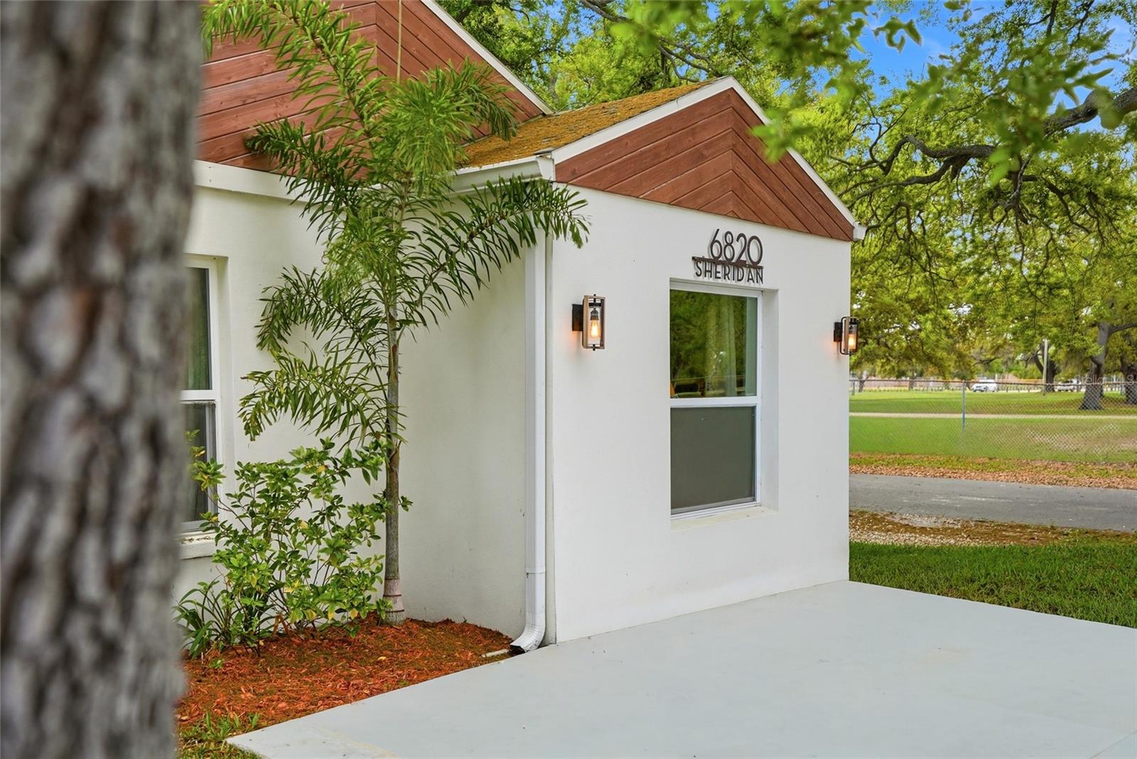 6820 S SHERIDAN RD
