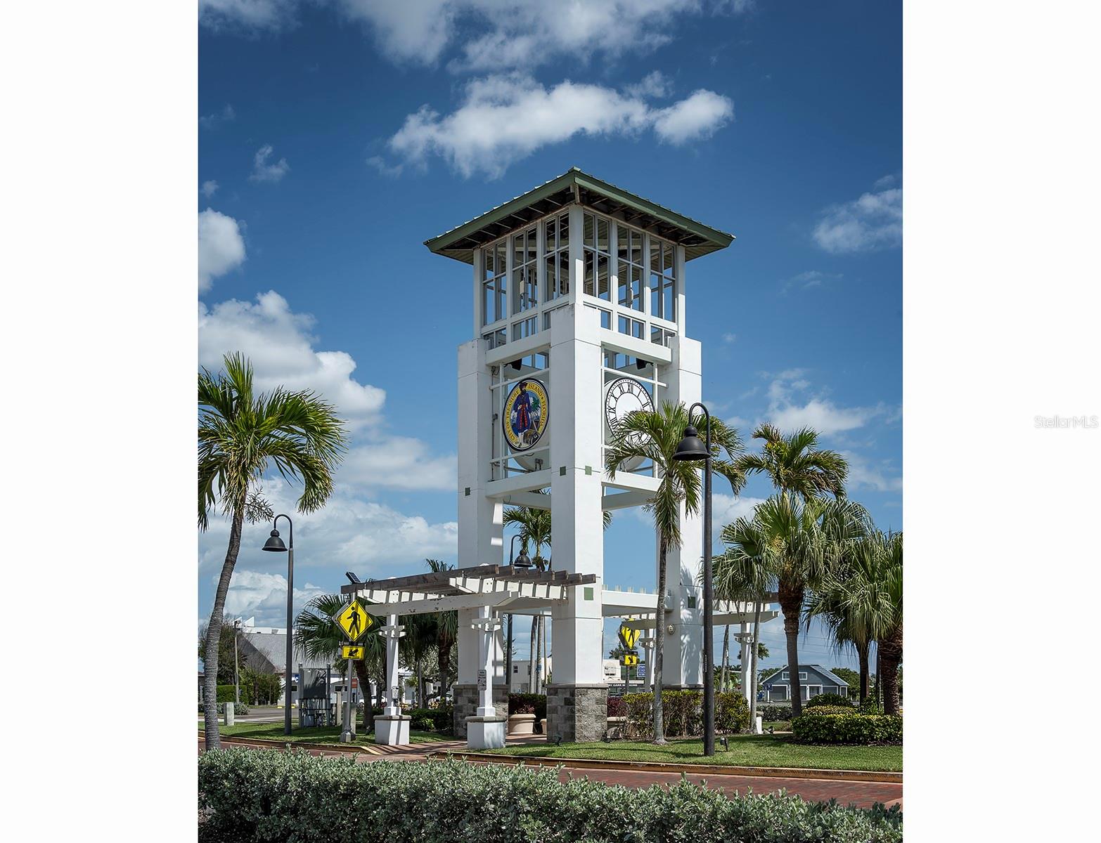 11000 GULF BLVD #804 + 805