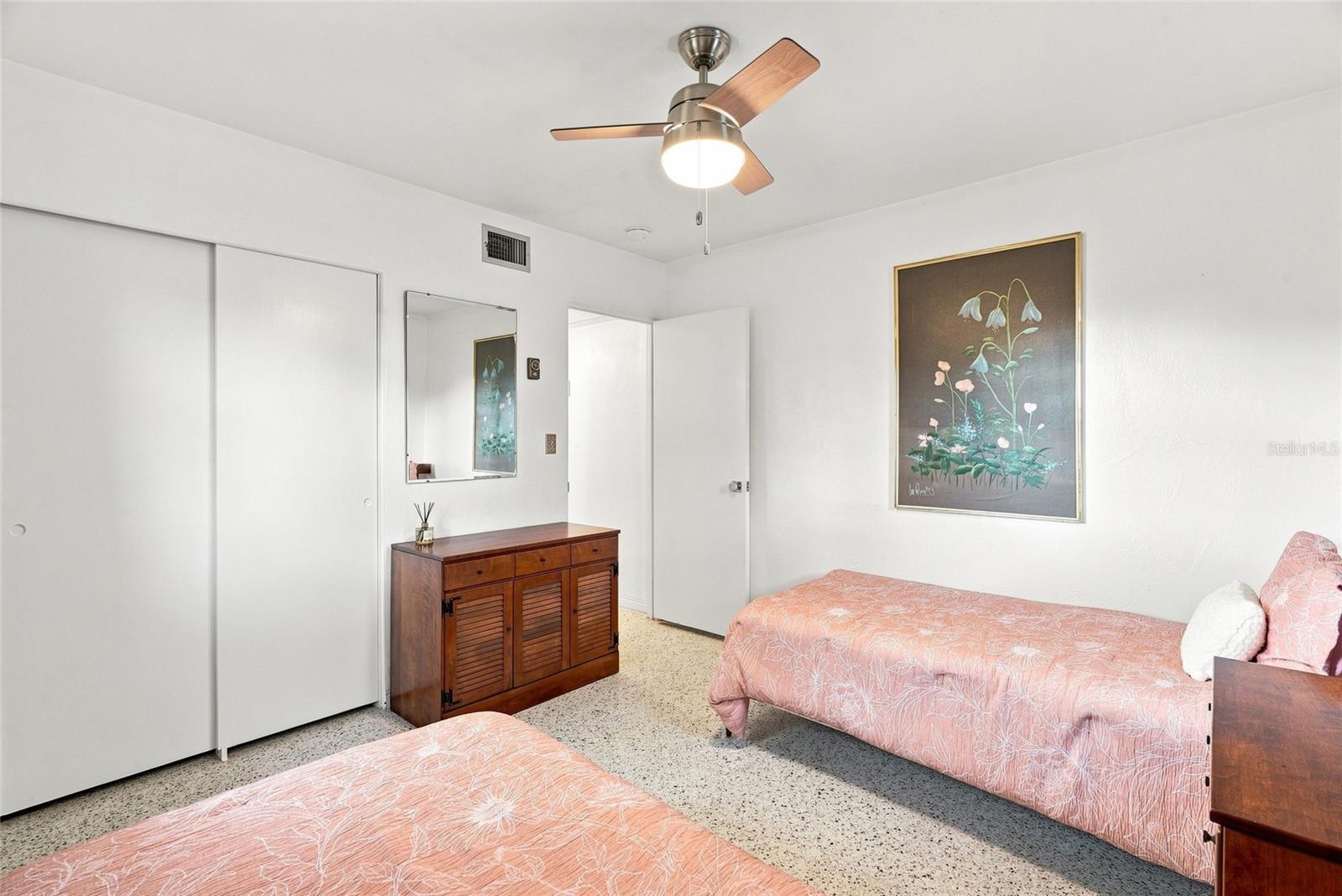1842 59TH WAY N