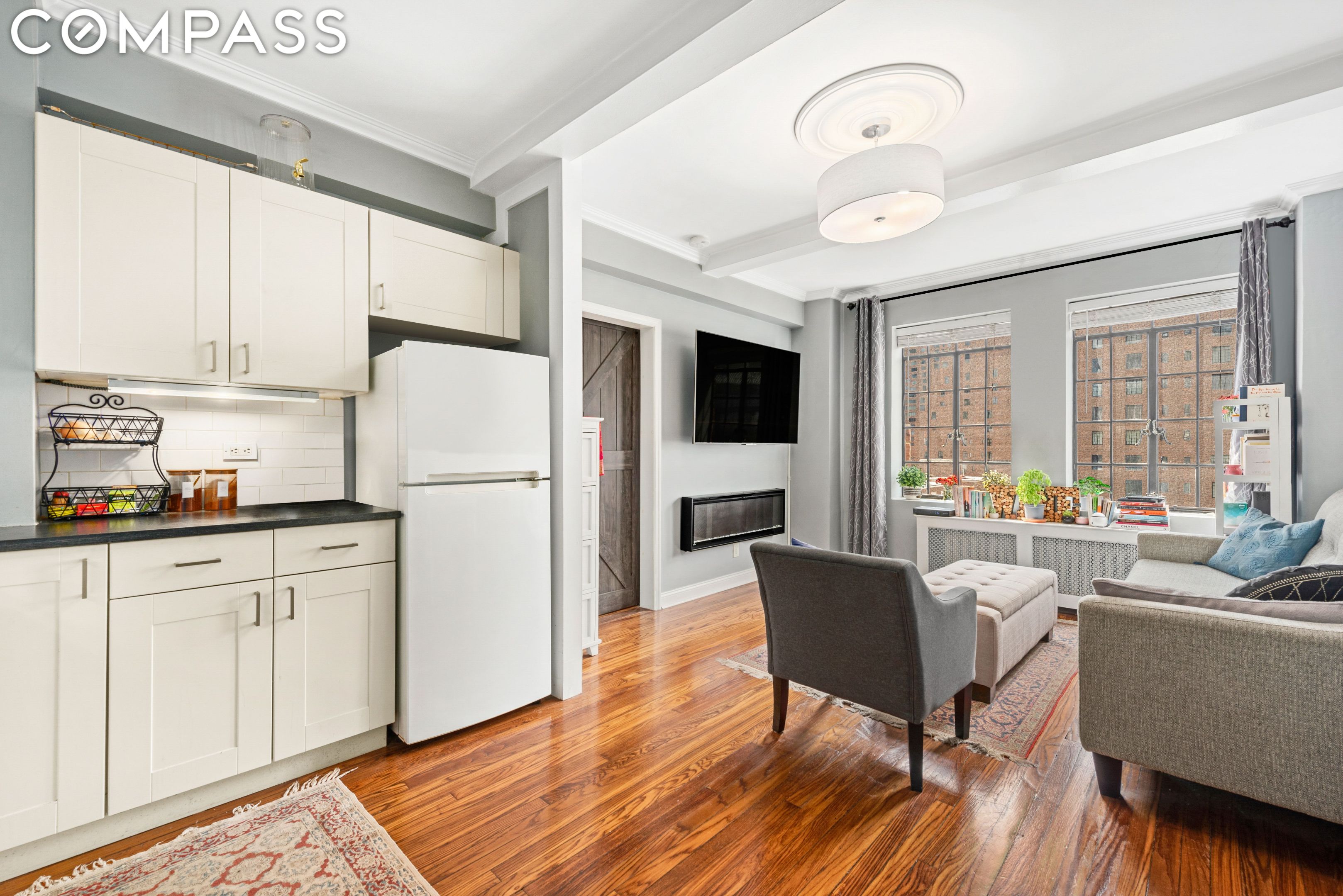 25 Tudor City Place 1205