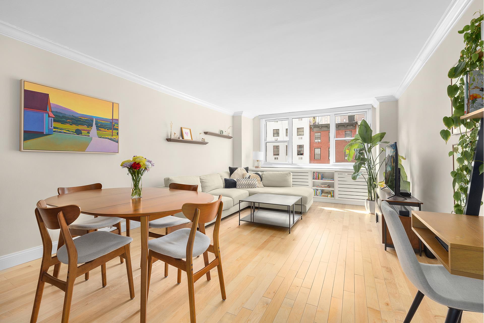 77 7TH Avenue 4H