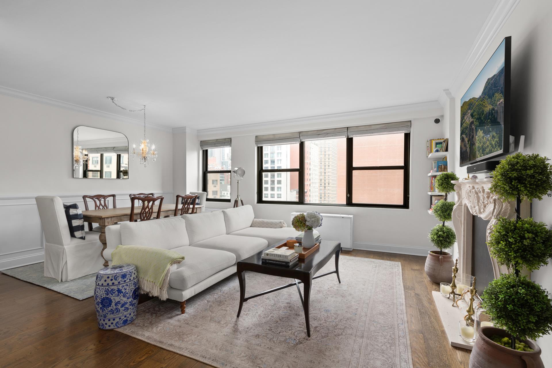 200 E 27TH Street 8F