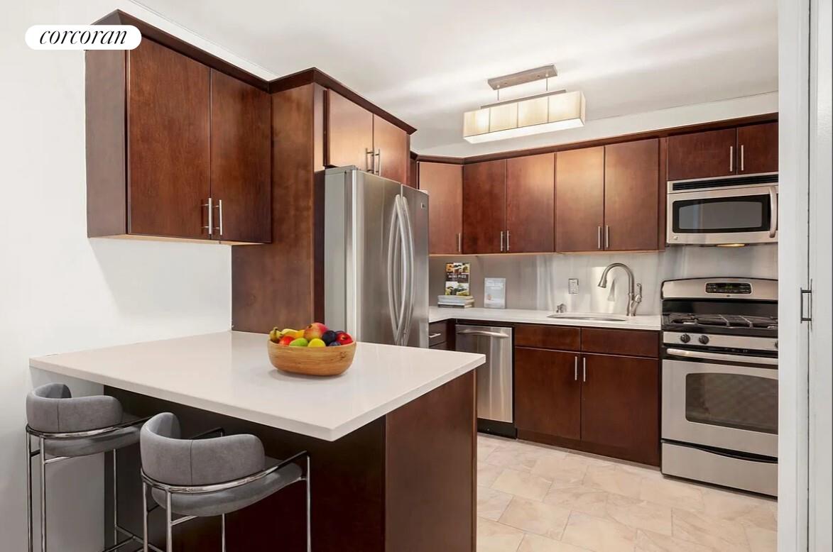 370 E 76TH Street B308