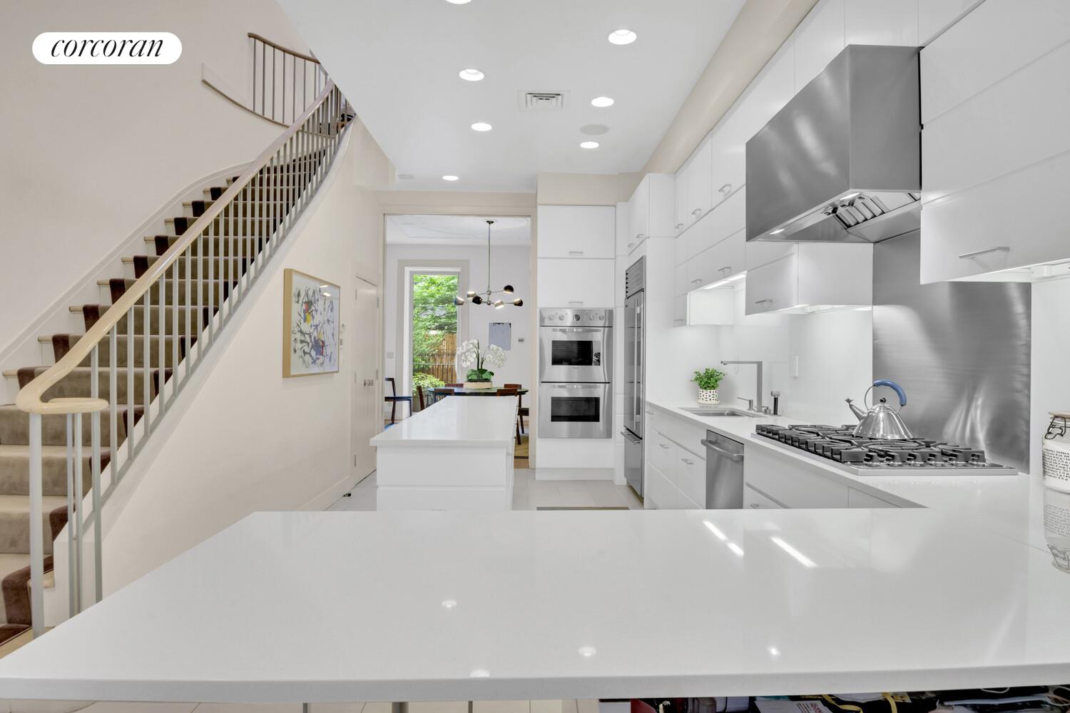 113 E 19TH Street